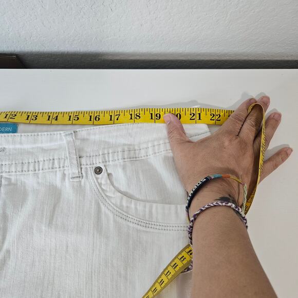 Womens Just My Size White Modern Bootcut Jeans Plus Sz 24W Average Stretch Denim - Picture 5 of 8